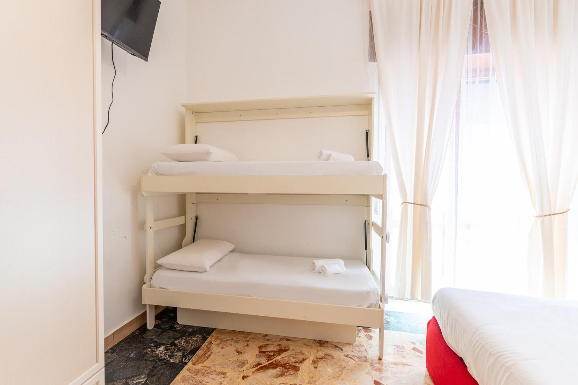 Tombolata Hotel Napoli Eksteriør billede